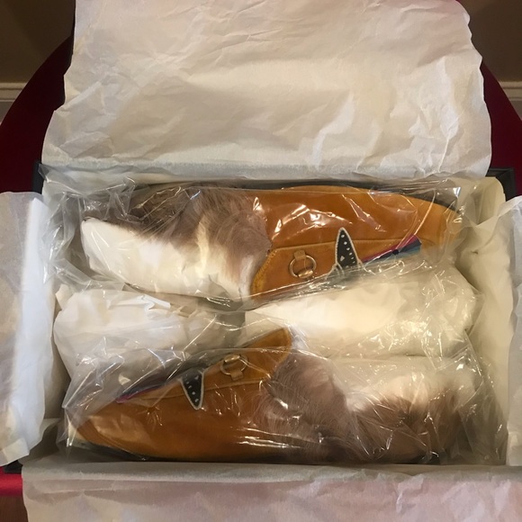 GUCCI Mustard Velvet UFO Princetown Loafers🌈🚀👽 - Picture 6 of 8